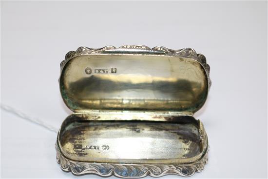 A Victorian engine turned silver vinaigrette (lacking grille), by Hilliard & Thomason, Birmingham, 1850, 55mm.